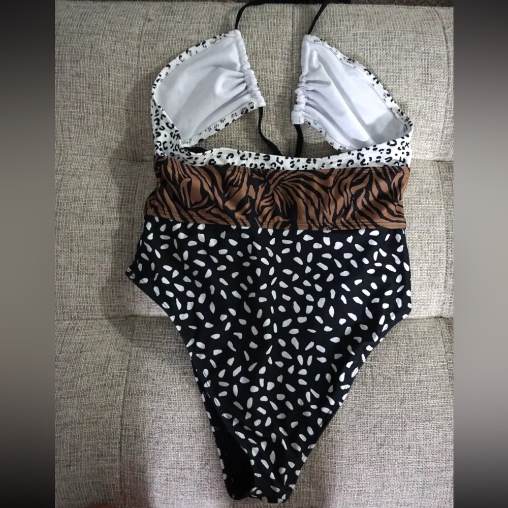 ASOS Unique 21 Mixed Animal Print Halter Swimsuit Womens Cut out US 6 / S NWOT - Picture 5 of 7